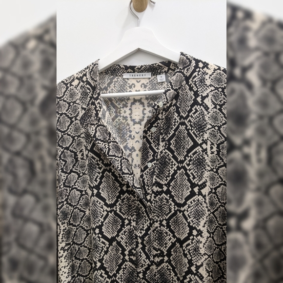 Trenery, Shirt dress, Size 18, python pattern. - Picture 4 of 5